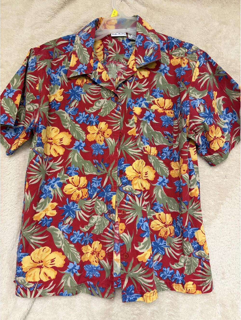 Bobbie Brooks Large Hibiscus Red Floral Short Sleeve Shirt Men Large